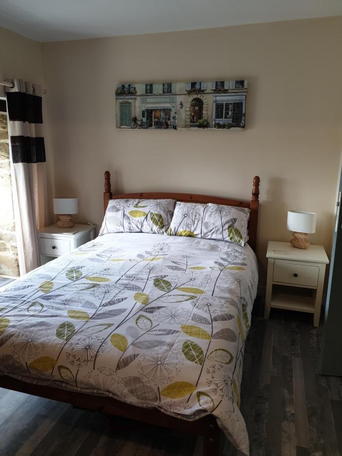 Le Petit Dragon Bed and Breakfast Plumaudan Εξωτερικό φωτογραφία